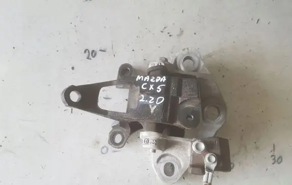 Mazda CX-5 Engine mount bracket 