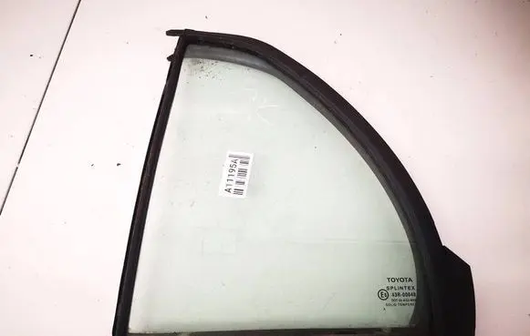 Toyota Yaris Rear vent window glass AS2