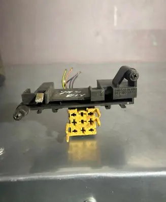 Mercedes-Benz E W210 Fuse box set 2105453140 08640350
