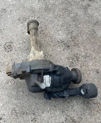 Land Rover Discovery 3 - LR3 Front differential lr009477 1g84423