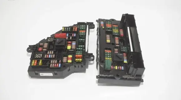 BMW 5 F10 F11 Fuse module 9252813 9252815 61149252813