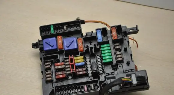 BMW 2 F44 Fuse box set 9270356