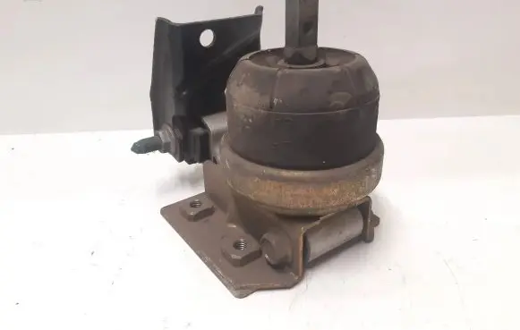Ford Galaxy Engine mount bracket 7M0199131