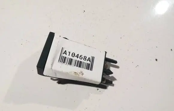 Volkswagen PASSAT B5 Windscreen/window heater switch 3b0959621b