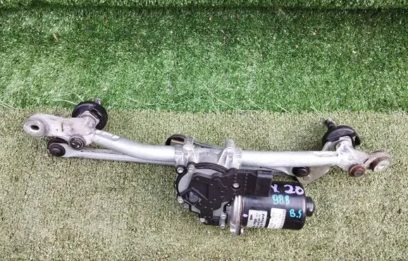 Front wiper linkage and motor
