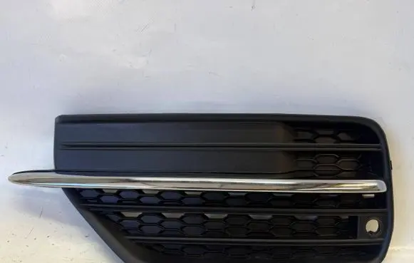 Volvo XC90 Front bumper lower grill 31383441