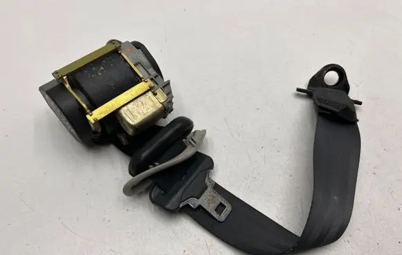 Renault Laguna II Rear seatbelt 117191 8062001
