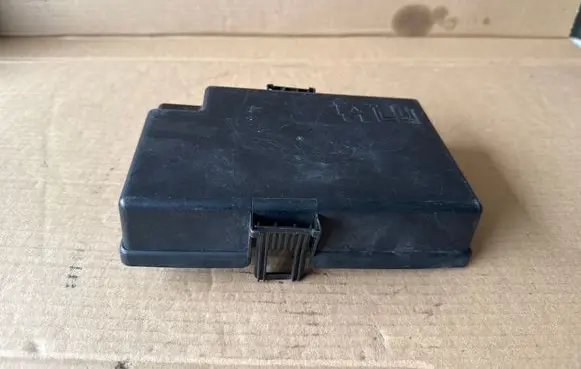Fuse box cover
