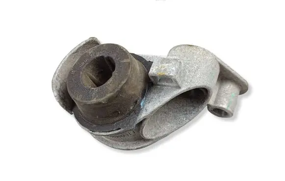 Jeep Grand Cherokee WL Muffler mount bracket/holder 68466131AC