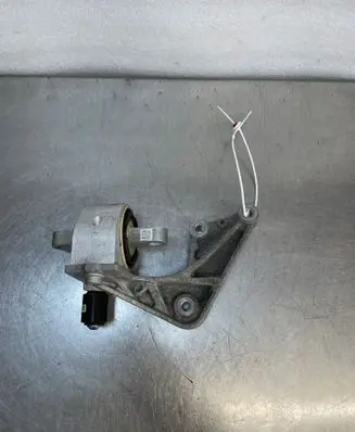 Porsche Taycan 9J1 Engine mount vacuum valve 9J1399233B 9J1399383