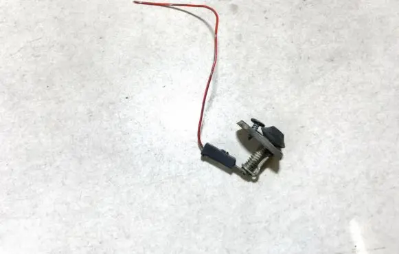 Mitsubishi Lancer Front door sensor 