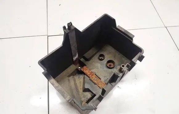 Ford Fiesta Battery box tray 