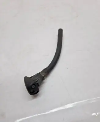 Hyundai Santa Fe Windshield washer spray nozzle 