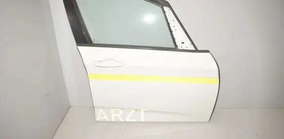 BMW 2 F46 Front door