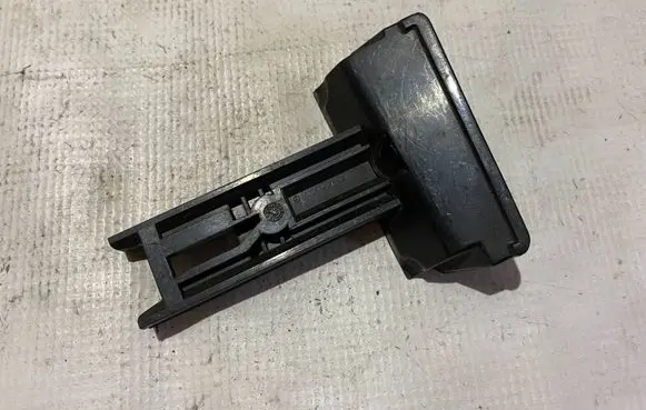 Mercedes-Benz S W220 Hand brake release handle 2204270220 A2204270220