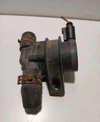 Volkswagen Golf IV Electric auxiliary coolant/water pump 30950001