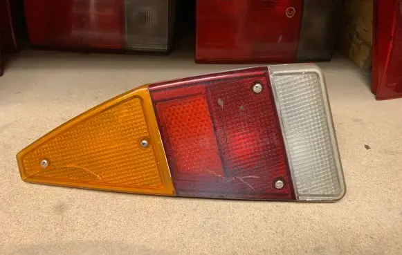 Volkswagen PASSAT Rear/tail lights 331945216