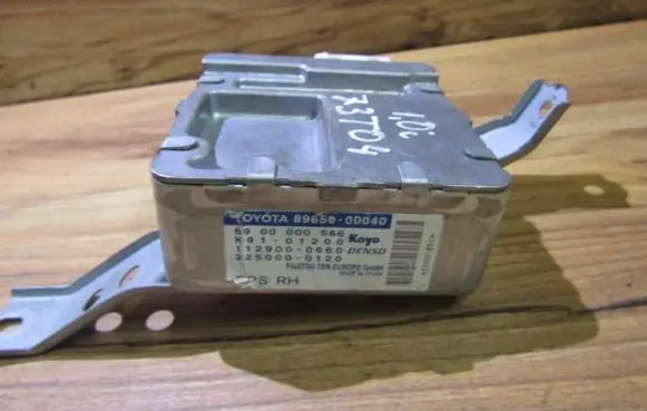 Toyota Yaris Power steering control unit/module 896500d040 6900000566