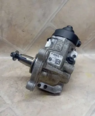 BMW 1 F20 F21 Fuel injection high pressure pump 0445010768 170113 8511626