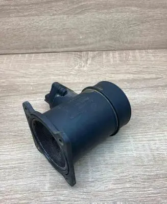 Nissan X-Trail T30 Mass air flow meter 226807J600 0280218005
