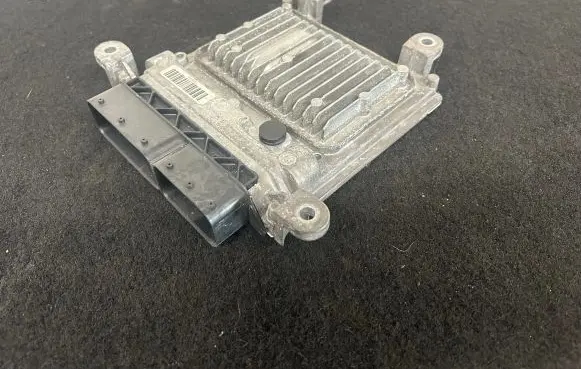 Mercedes-Benz E W212 Engine control unit/module A6519003701