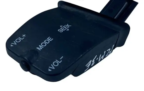 Ford Focus C-MAX Sound control switch 758710 758709