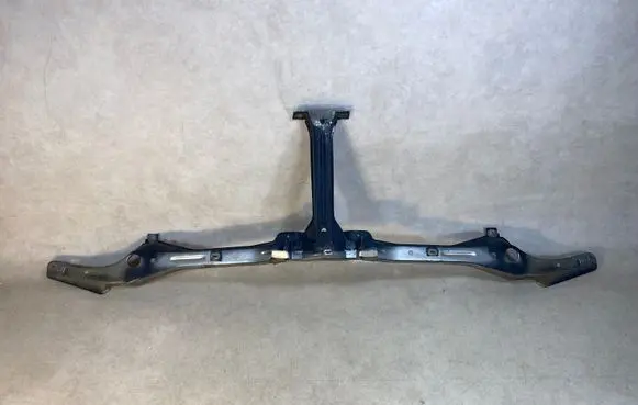 Radiator support slam panel bracket