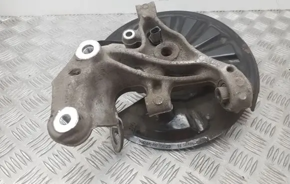 Volkswagen PASSAT B8 Rear wheel hub 3Q0505436L 3Q0615612A