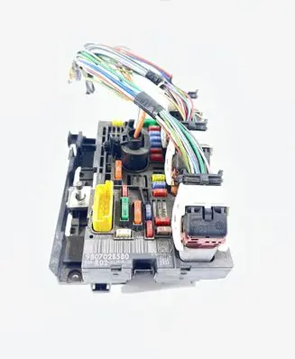 Peugeot 5008 BSM Control unit 9807028580 62262631