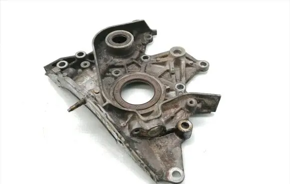 Toyota Corolla E120 E130 Timing chain cover 