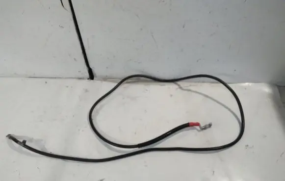 Mercedes-Benz CLS C219 Positive cable (battery)