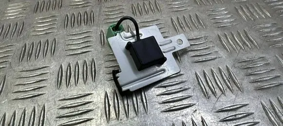 Aerial GPS antenna