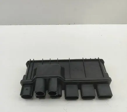 BMW X6 G06 Voltage converter/converter module 8490527
