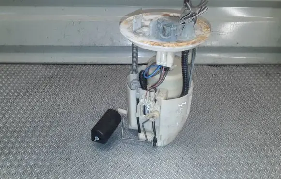 Mitsubishi Eclipse In-tank fuel pump 1760A153