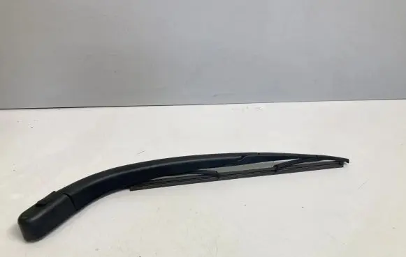 Mitsubishi Colt Rear wiper blade arm 77256