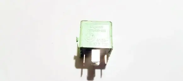 BMW 5 E39 Other relay 61368373700 v23134-k59-x312