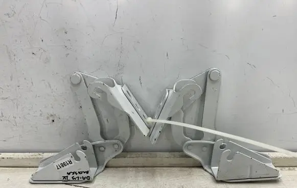 Iveco Daily 6th gen Engine bonnet/hood hinges 56087-046 56087-045
