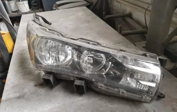 Toyota Corolla E160 E170 Headlight/headlamp 8111002E71 16150F