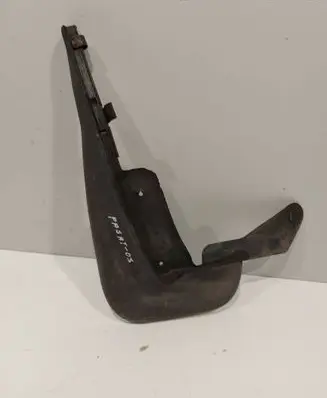 Volkswagen PASSAT B5.5 Front mudguard 3B0076111B