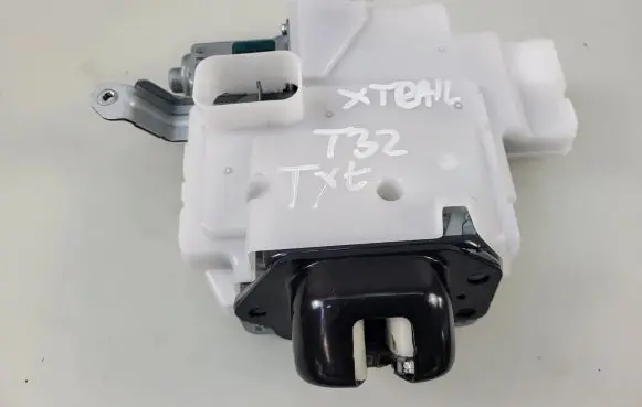 Nissan X-Trail T32 Tailgate/trunk/boot lock/catch/latch 905520AQ000