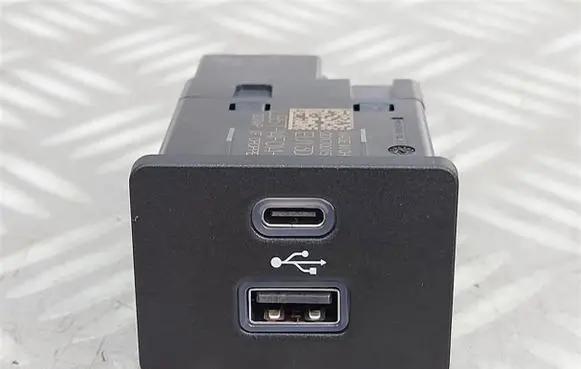 Ford Kuga III USB socket connector LB5T14F014CC