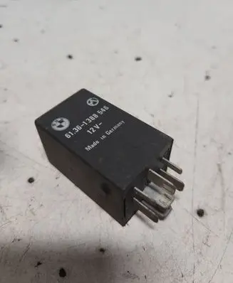 BMW 5 E34 Other relay 1388546