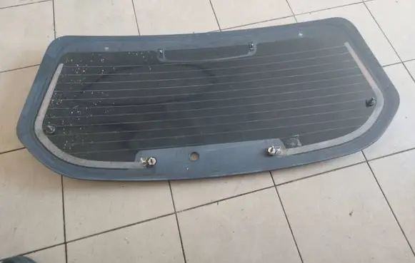 Hyundai Tucson JM Rear windscreen/windshield window 43R000387 E000008