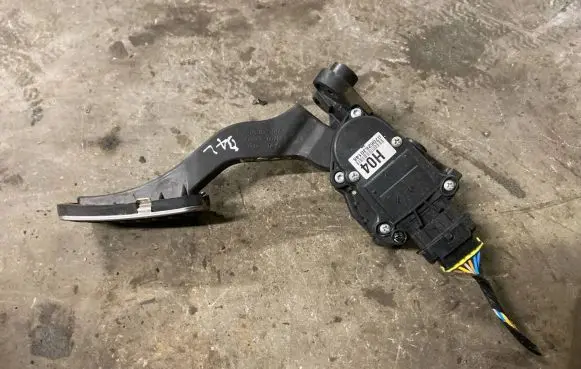 KIA Ceed Accelerator throttle pedal 32700XXXXX 070626J0148