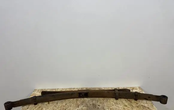 Nissan Navara D40 Rear leaf spring 