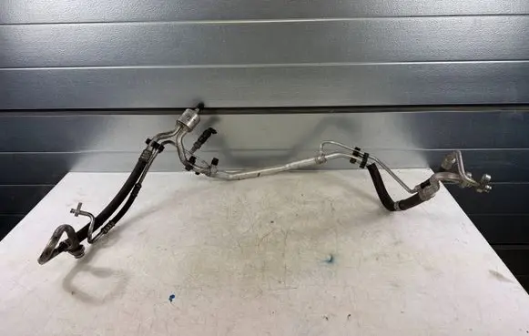 Peugeot 3008 I Air conditioning (A/C) pipe/hose 9674493480