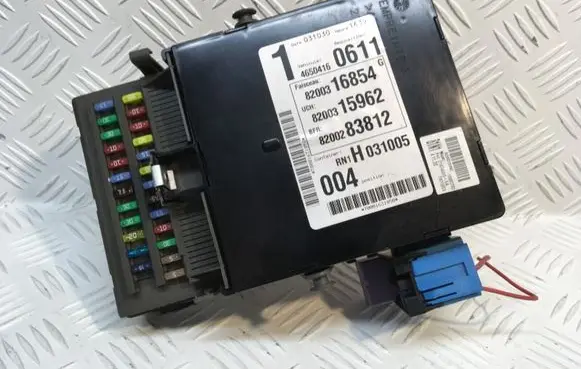 Renault Espace - Grand espace IV Fuse box set 8200316854