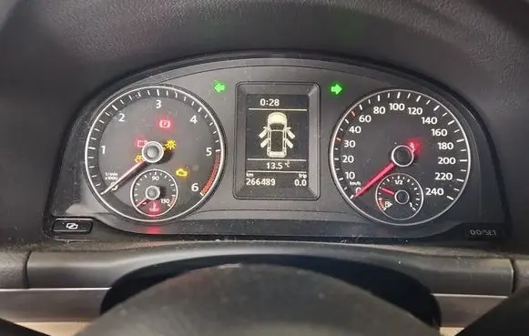 Volkswagen Touran I Speedometer (instrument cluster) 1T0920875A IMPRK1577547