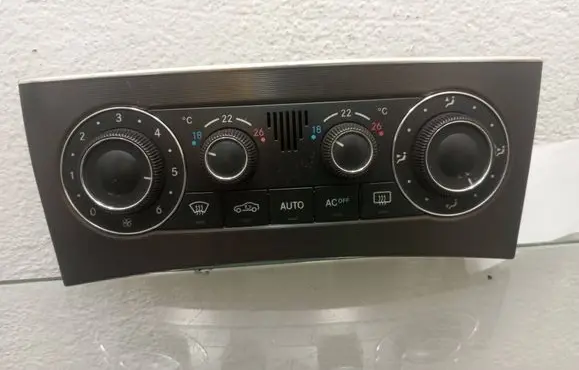 Mercedes-Benz C W203 Climate control unit A2038301785 9140010525