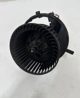 Volkswagen Golf V Heater fan/blower 35987694C 995775TD